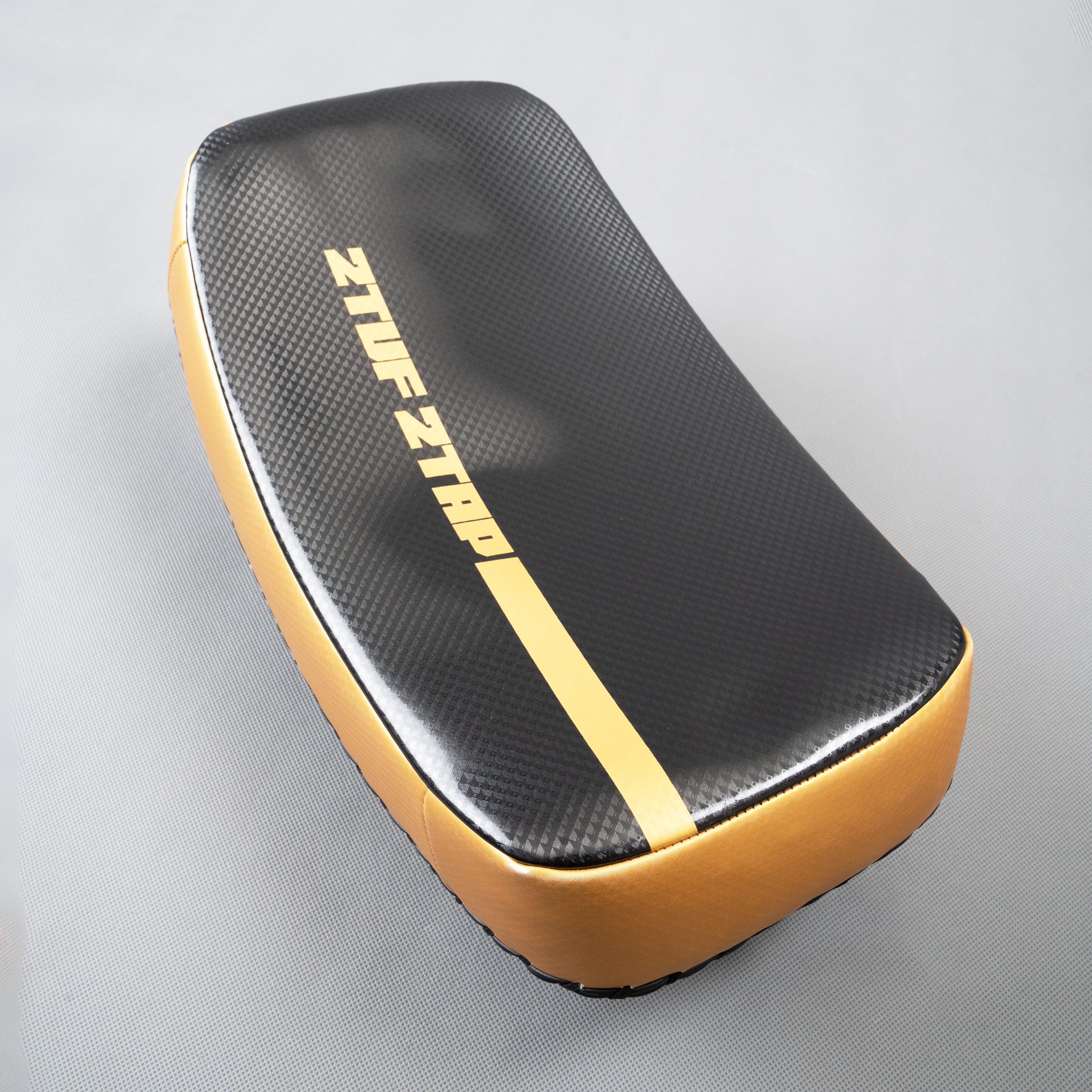 'Vertix' Thai Pad - Matte Gold/Black